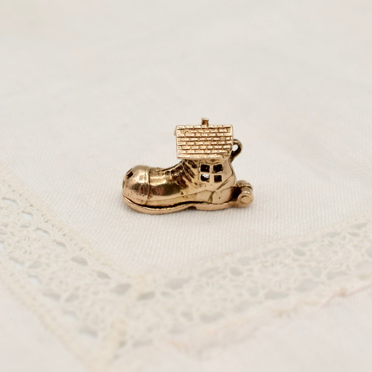 9K Gold Old Woman Who Lived in a Shoe Nursery Rhyme Charm - UK 1962