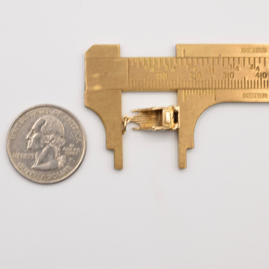 9K Gold Coronation Throne Charm Queen Elizabeth II - Hallmarked, 1952