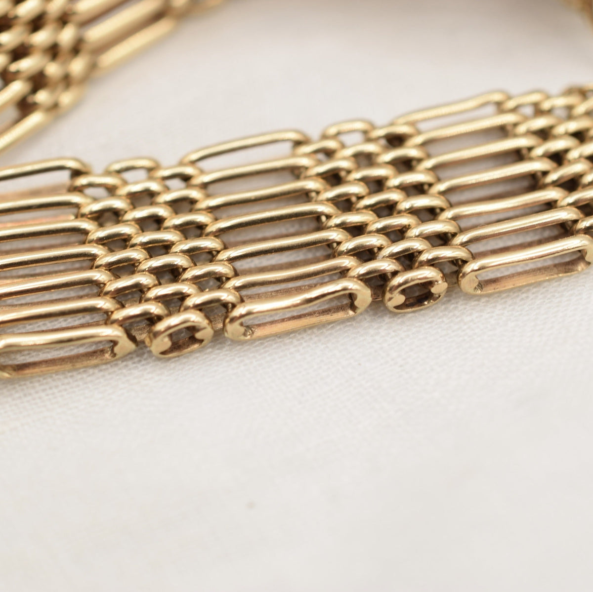 9K Solid Gold 7 Bar Wide Heavy Gate Bracelet with Heart Padlock - UK Hallmarked 1977 - 7 inch 25.3 grams