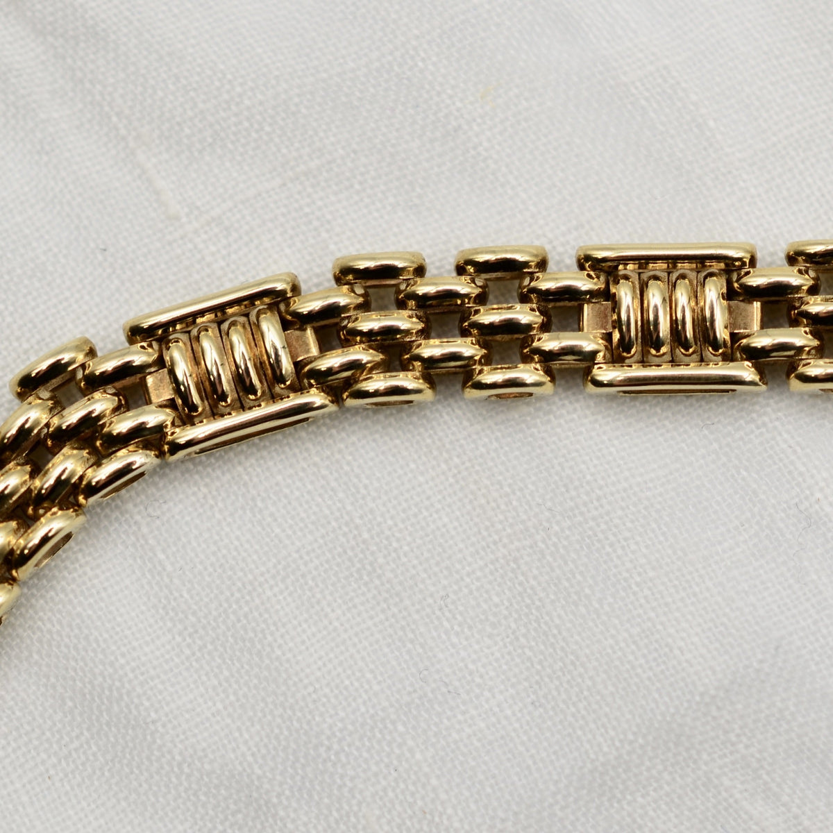 9K Yellow Gold Heavy Panther Link Choker Necklace - 16 inch