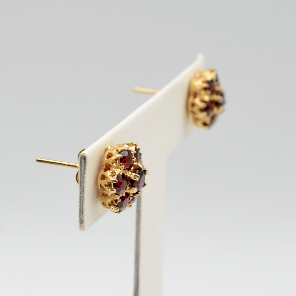 9 Karat Garnet Floral Stud Earrings - UK 1976