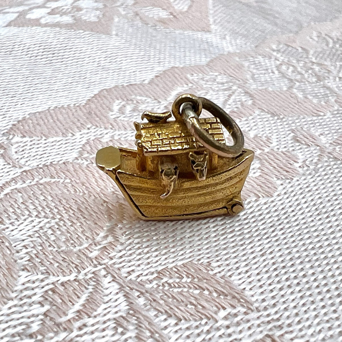 9K Solid Gold Noah's Ark Opening Charm or Pendant - Hallmarked 1955 London