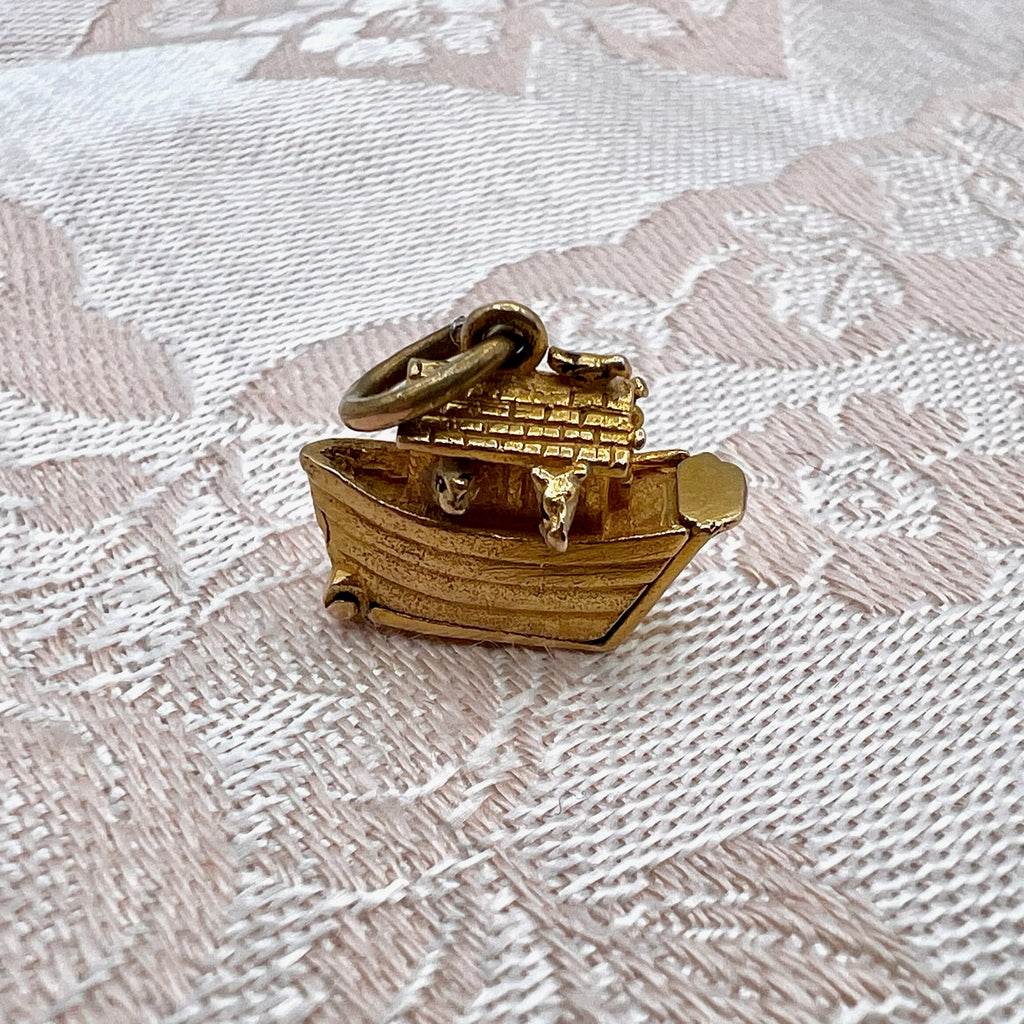 9K Solid Gold Noah's Ark Opening Charm or Pendant - Hallmarked 1955 London