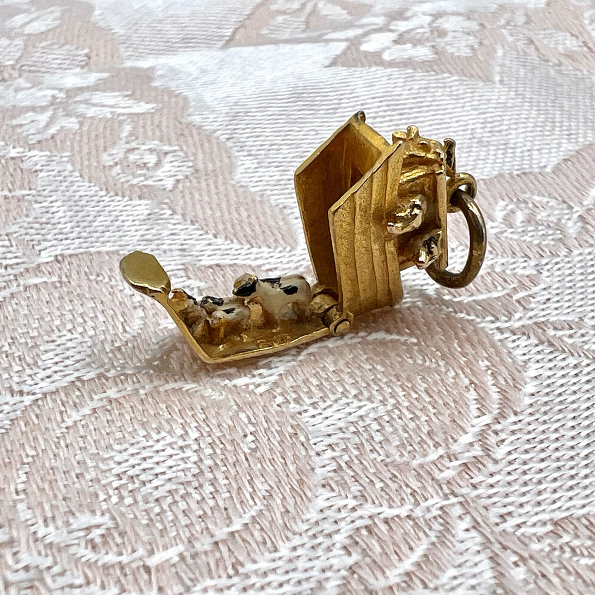 9K Solid Gold Noah's Ark Opening Charm or Pendant - Hallmarked 1955 London