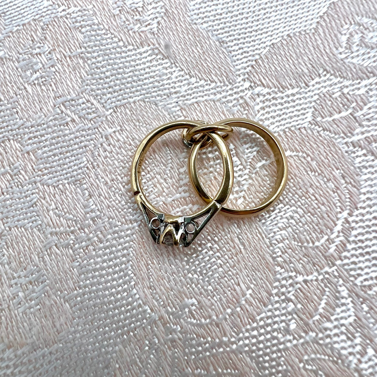 9K Gold Wedding Ring Charm Set - 1962 London Hallmark Fred Manshaw