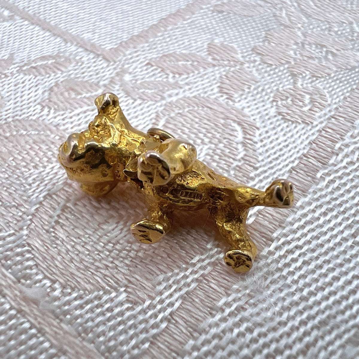 9K Gold Bulldog Bobble Head Charm - 1954 UK