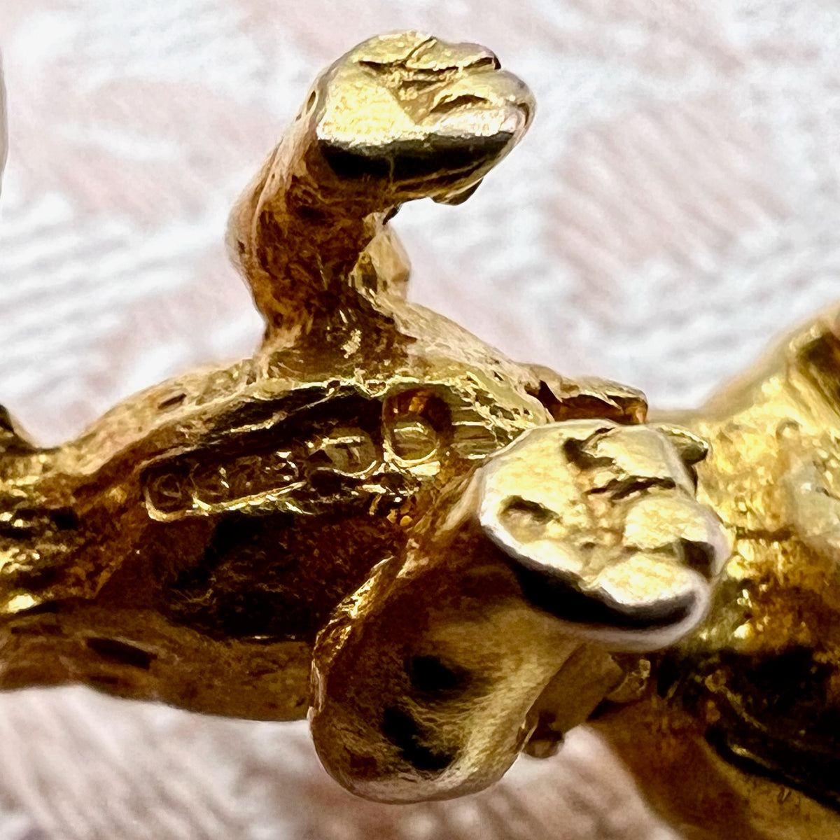 9K Gold Bulldog Bobble Head Charm - 1954 UK