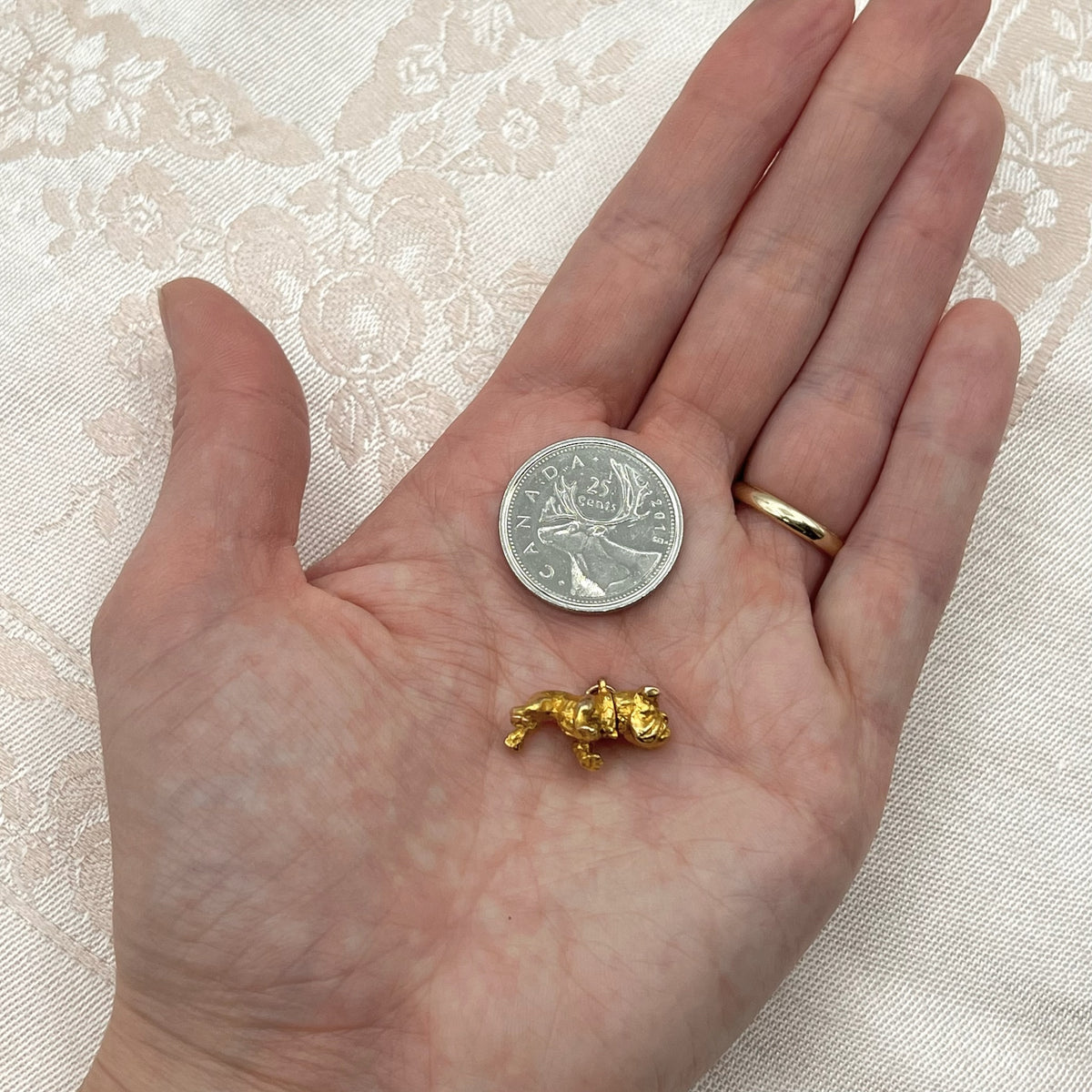9K Gold Bulldog Bobble Head Charm - 1954 UK