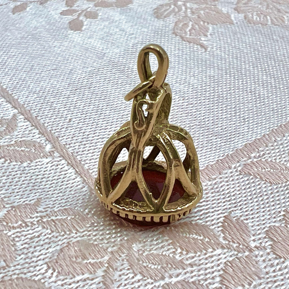 9K Solid Gold Carnelian Seal Fob Charm - 1977 London Hallmarks