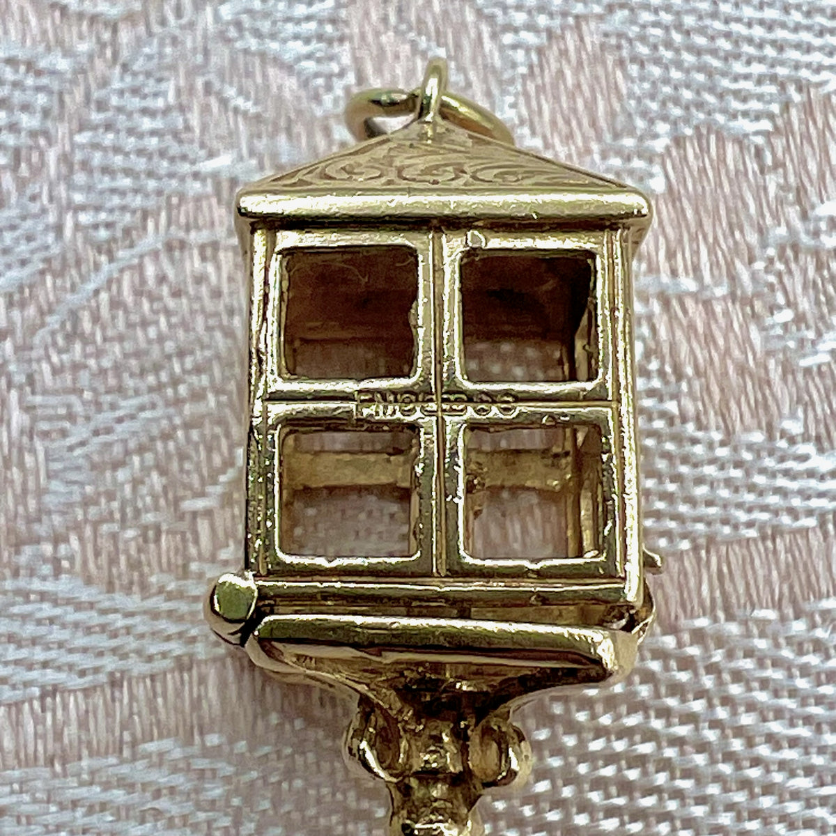 9K Solid Gold Opening Lantern Charm for Bracelet or Pendant Necklace - UK 1965