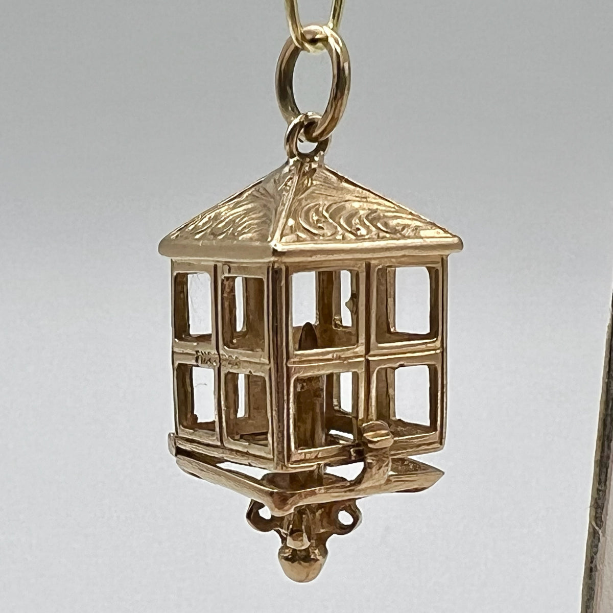 9K Solid Gold Opening Lantern Charm for Bracelet or Pendant Necklace - UK 1965
