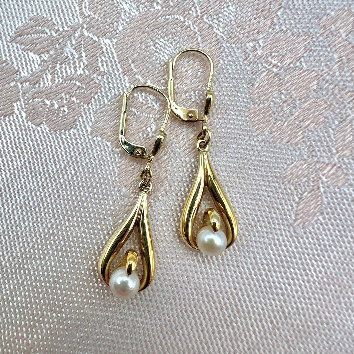 9K Gold Drop Pearl Earrings