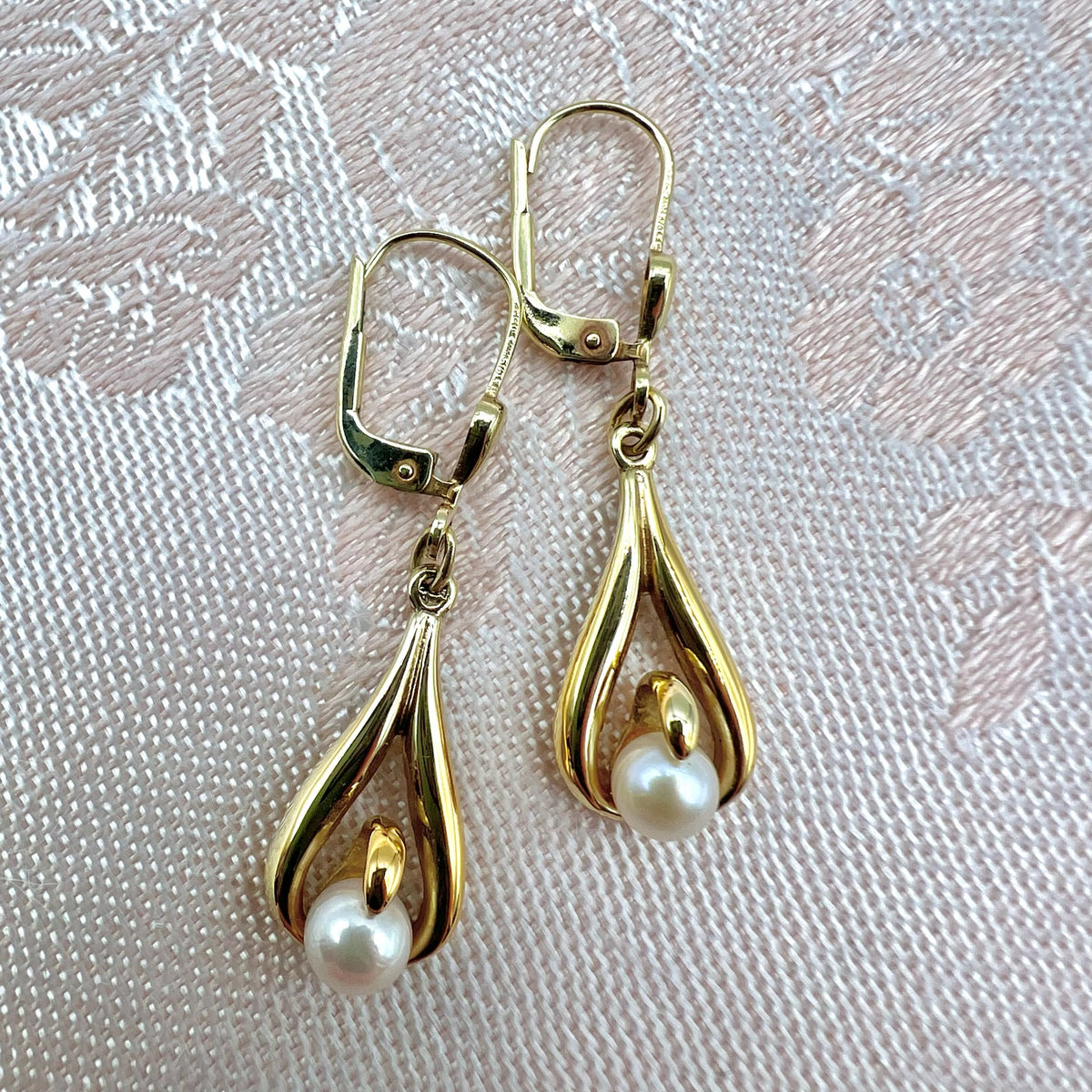 9K Gold Drop Pearl Earrings