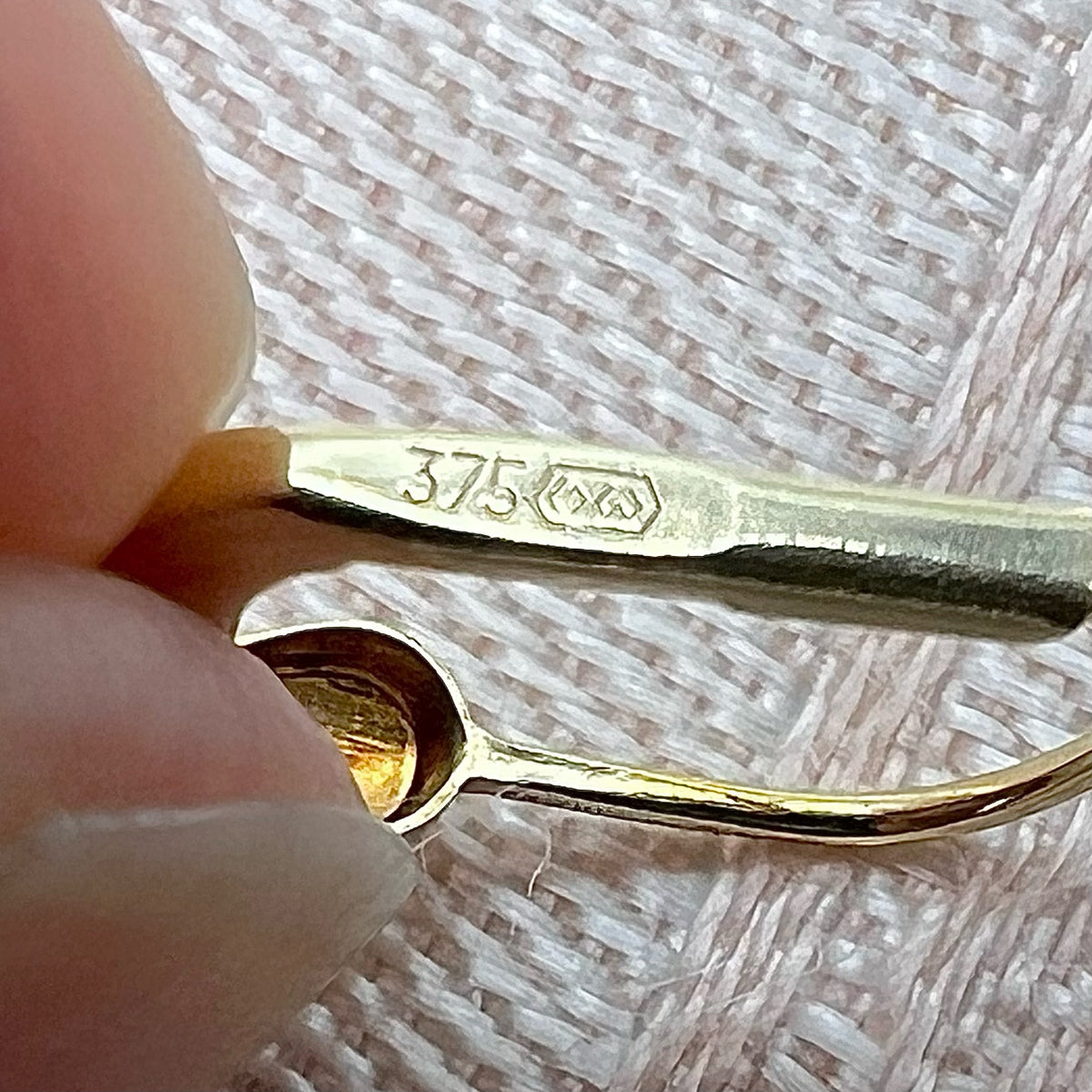 9K Gold Drop Pearl Earrings