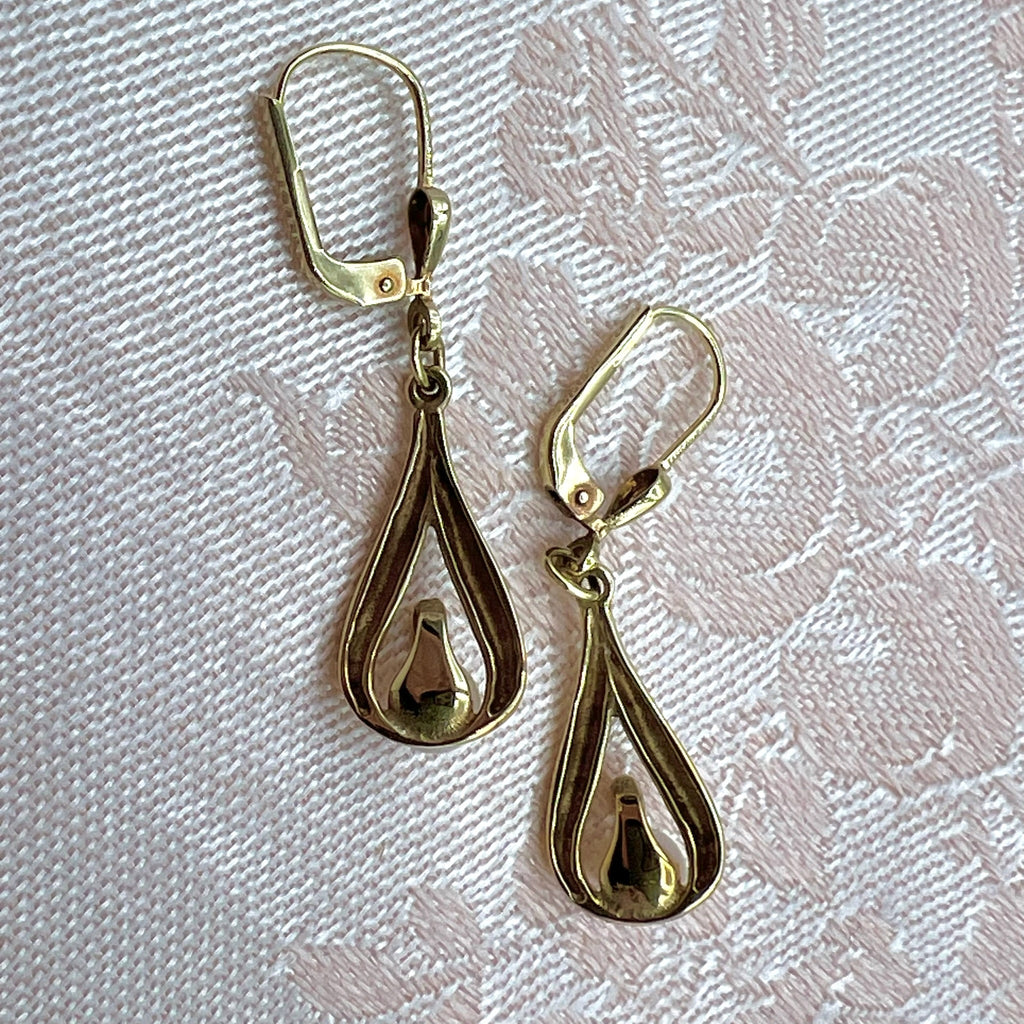 9K Gold Drop Pearl Earrings