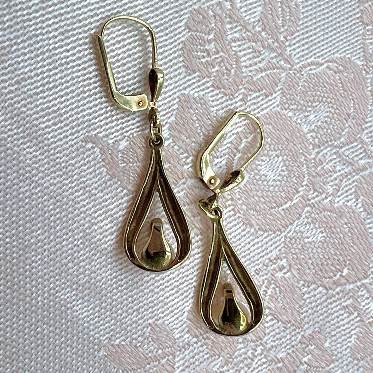 9K Gold Drop Pearl Earrings