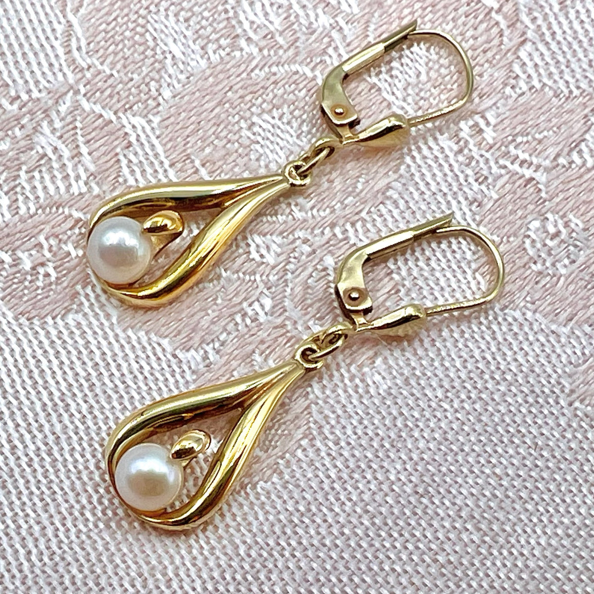 9K Gold Drop Pearl Earrings
