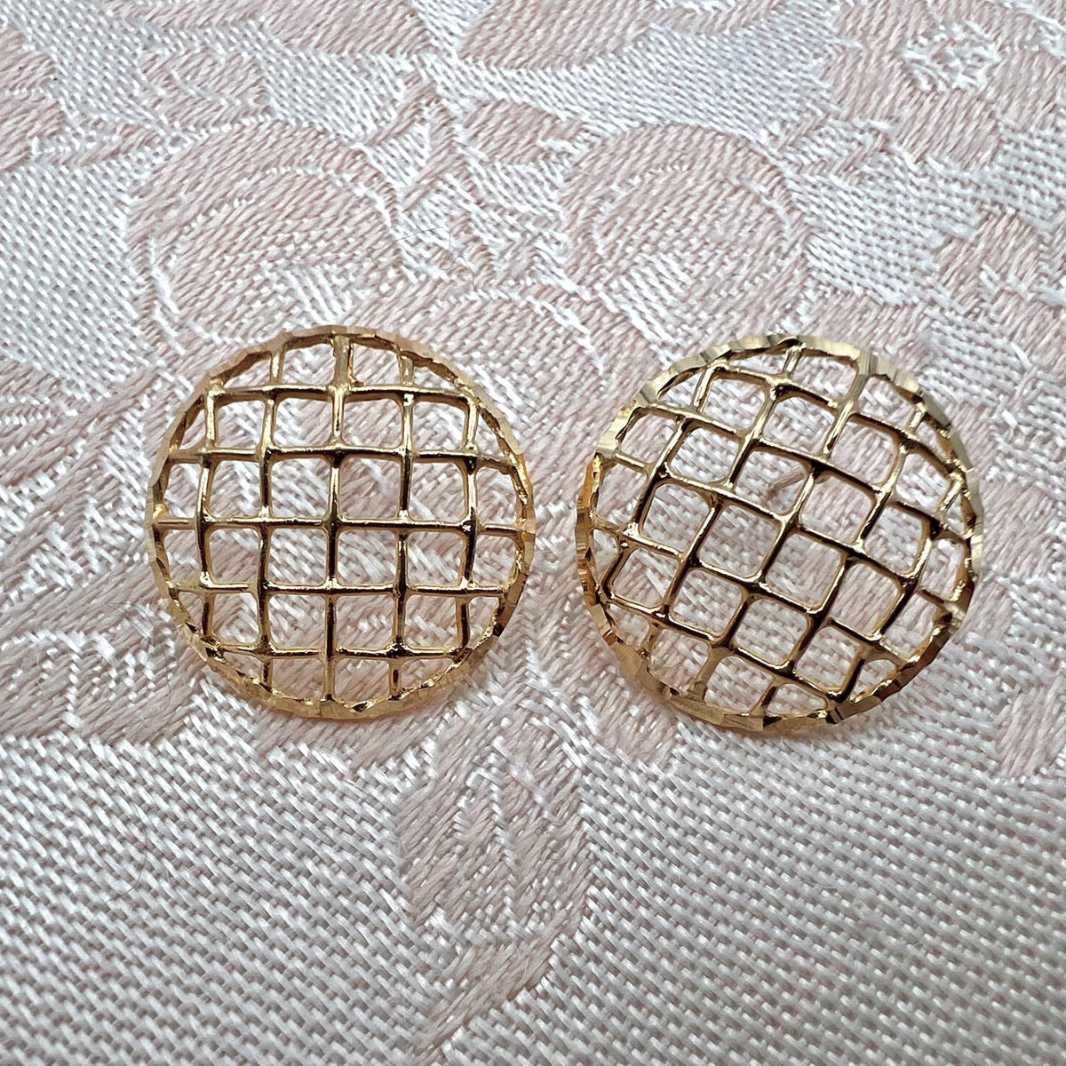 10K Solid Gold Large Circle Mesh Stud Earrings