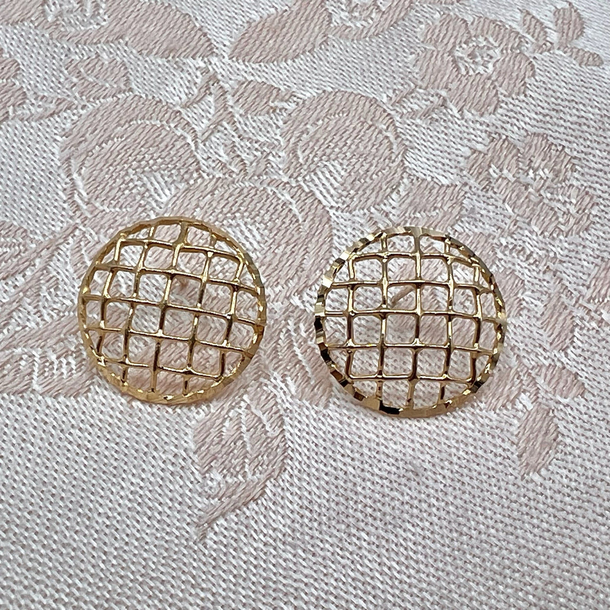 10K Solid Gold Large Circle Mesh Stud Earrings