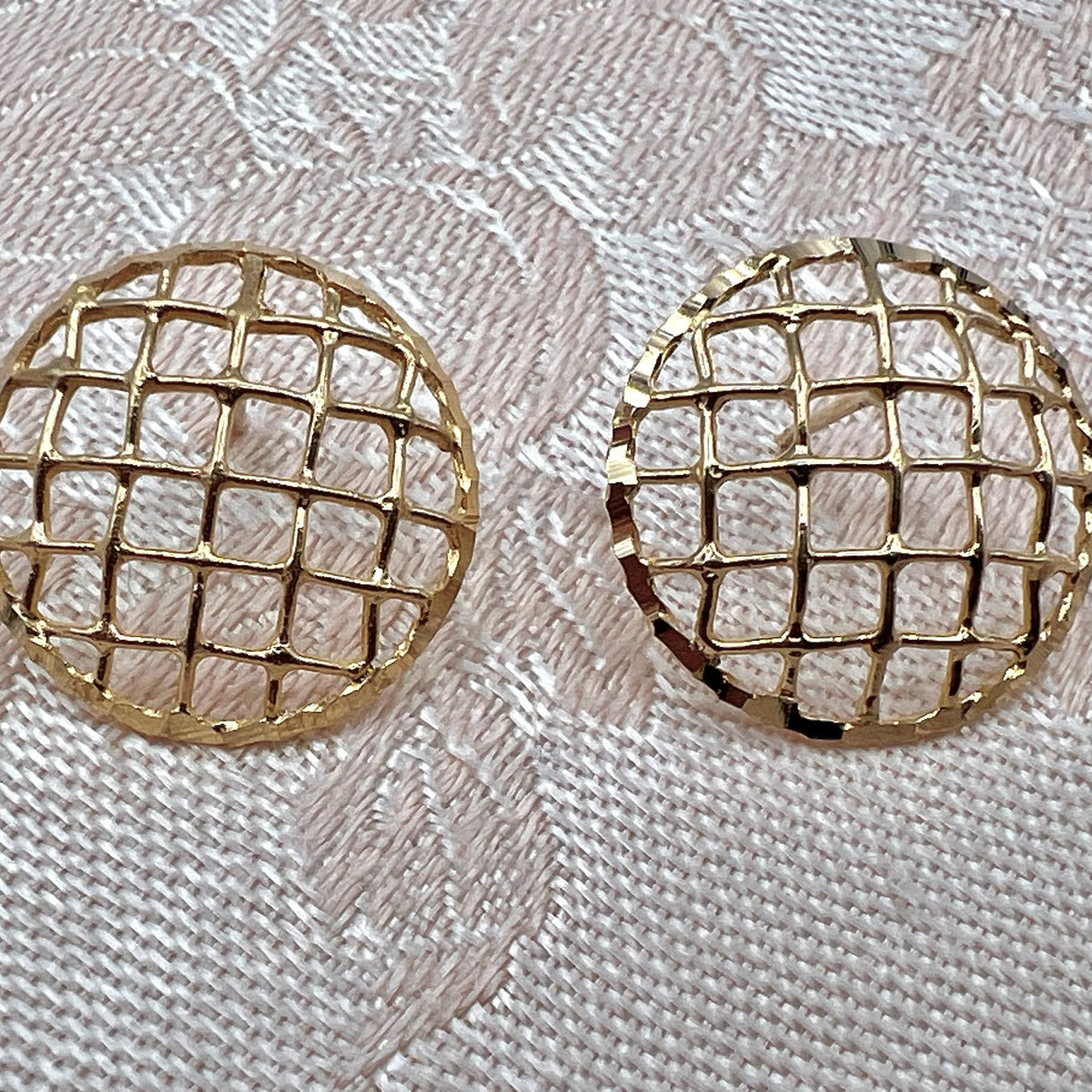 10K Solid Gold Large Circle Mesh Stud Earrings