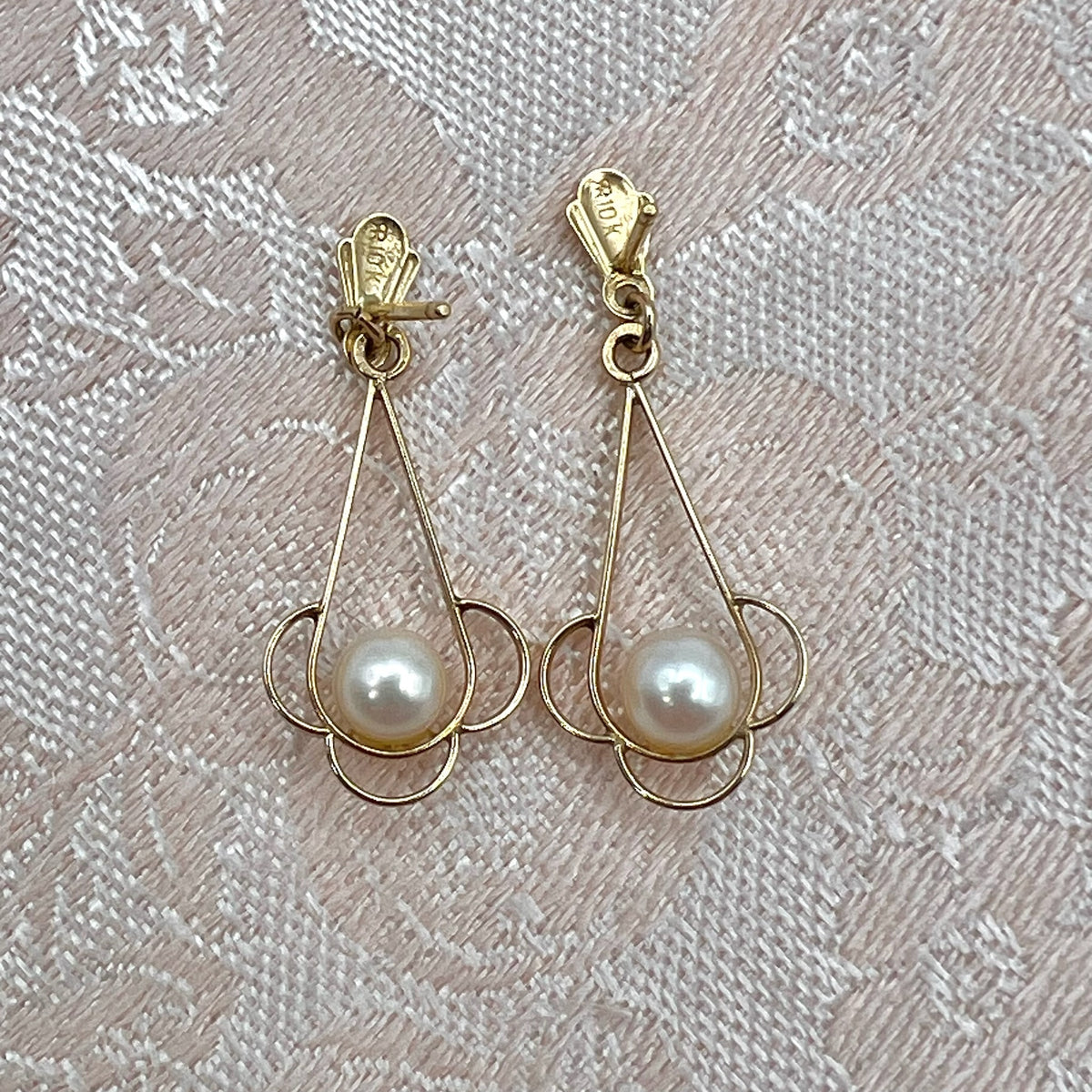 Vintage 10K Solid Gold Genuine Cultured Pearl Drop Earrings