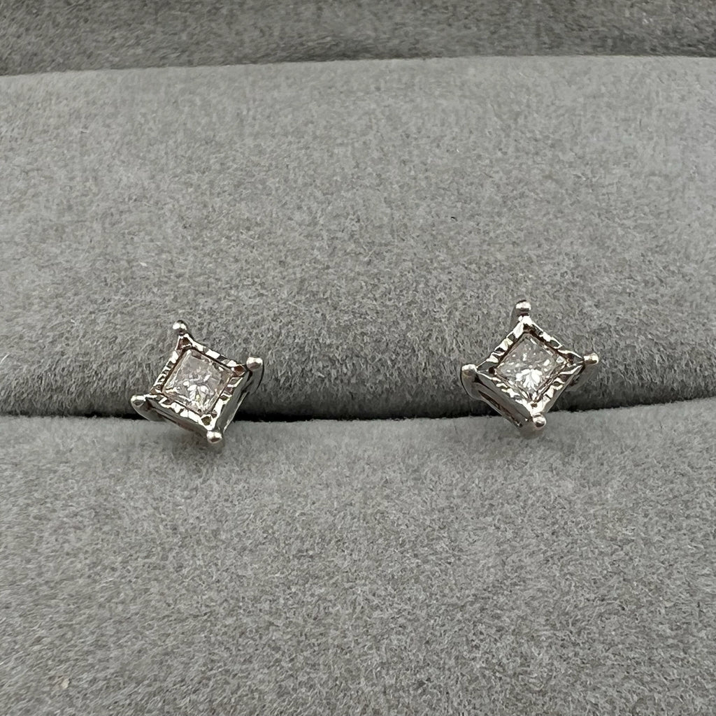 Vintage Diamond Stud Earrings in Sterling Silver with Natural Princess Cut Diamonds