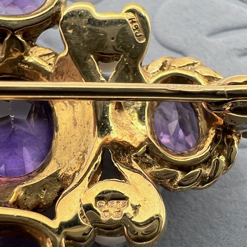 9K Solid Gold Amethyst and Pearl Brooch - Hallmarked UK 1991