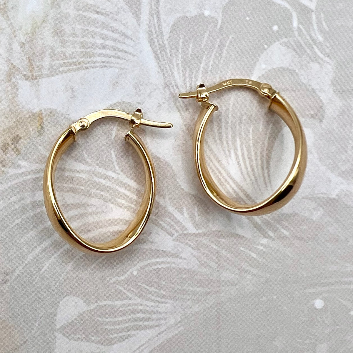 14K Gold Oval Twisted Hoop Earrings