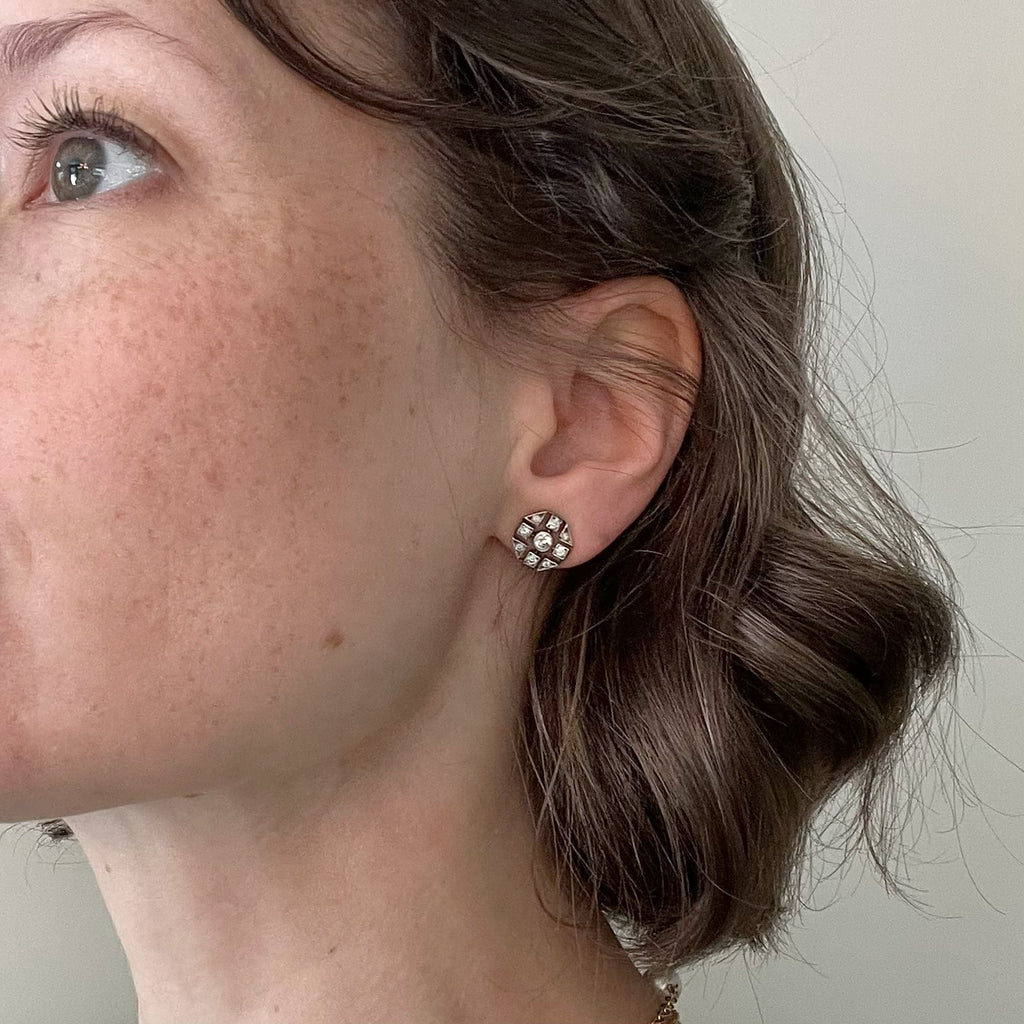 18K Gold and Diamond Stud Earrings - Natural Diamonds