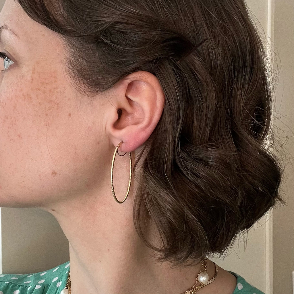 14K Frosted Gold Oval Hoop Earrings - 14K Italy