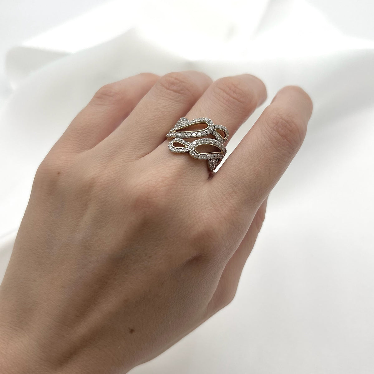 9K Open Work Diamond Ring SIze 7.5 - Natural Diamonds 0.75cttw