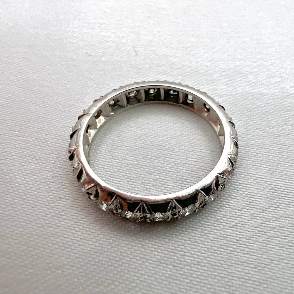18K White Gold Diamond Full Eternity Ring - 0.8 cttw