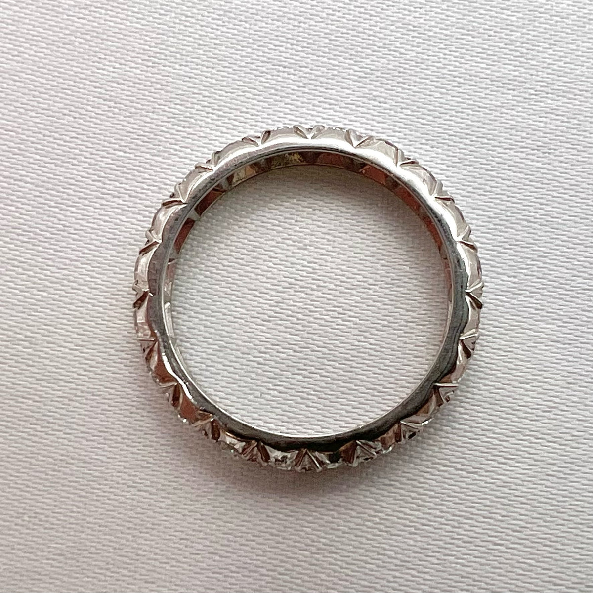 18K White Gold Diamond Full Eternity Ring - 0.8 cttw