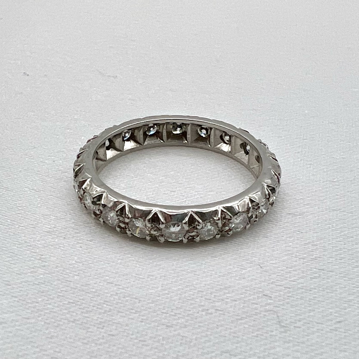 18K White Gold Diamond Full Eternity Ring - 0.8 cttw
