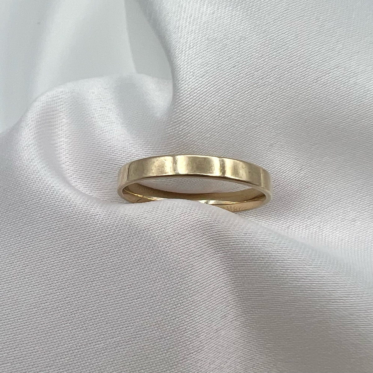 9K Gold Plain Band - UK Hallmarked, size 7.5, 3mm