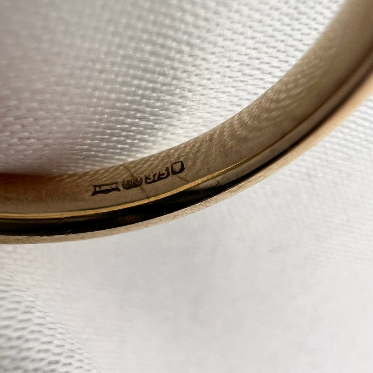 9K Gold Plain Band - UK Hallmarked, size 7.5, 3mm