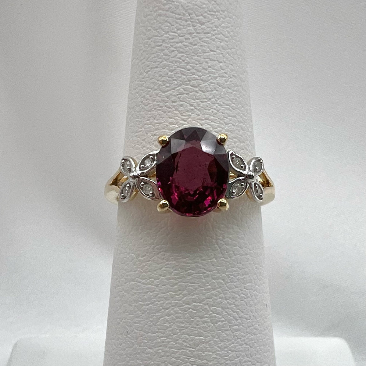 10K Gold Garnet and Diamond Ring - Size 6