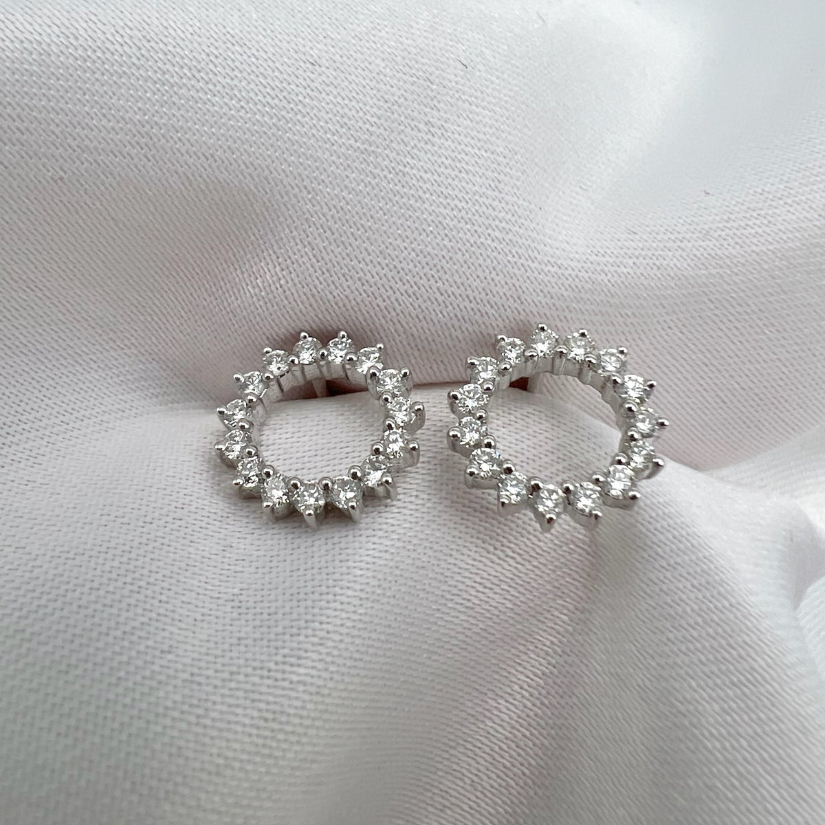 18K White Gold 0.6 cttw Diamond Open Circle Stud Earrings - Screw Back Posts, Natural Diamonds