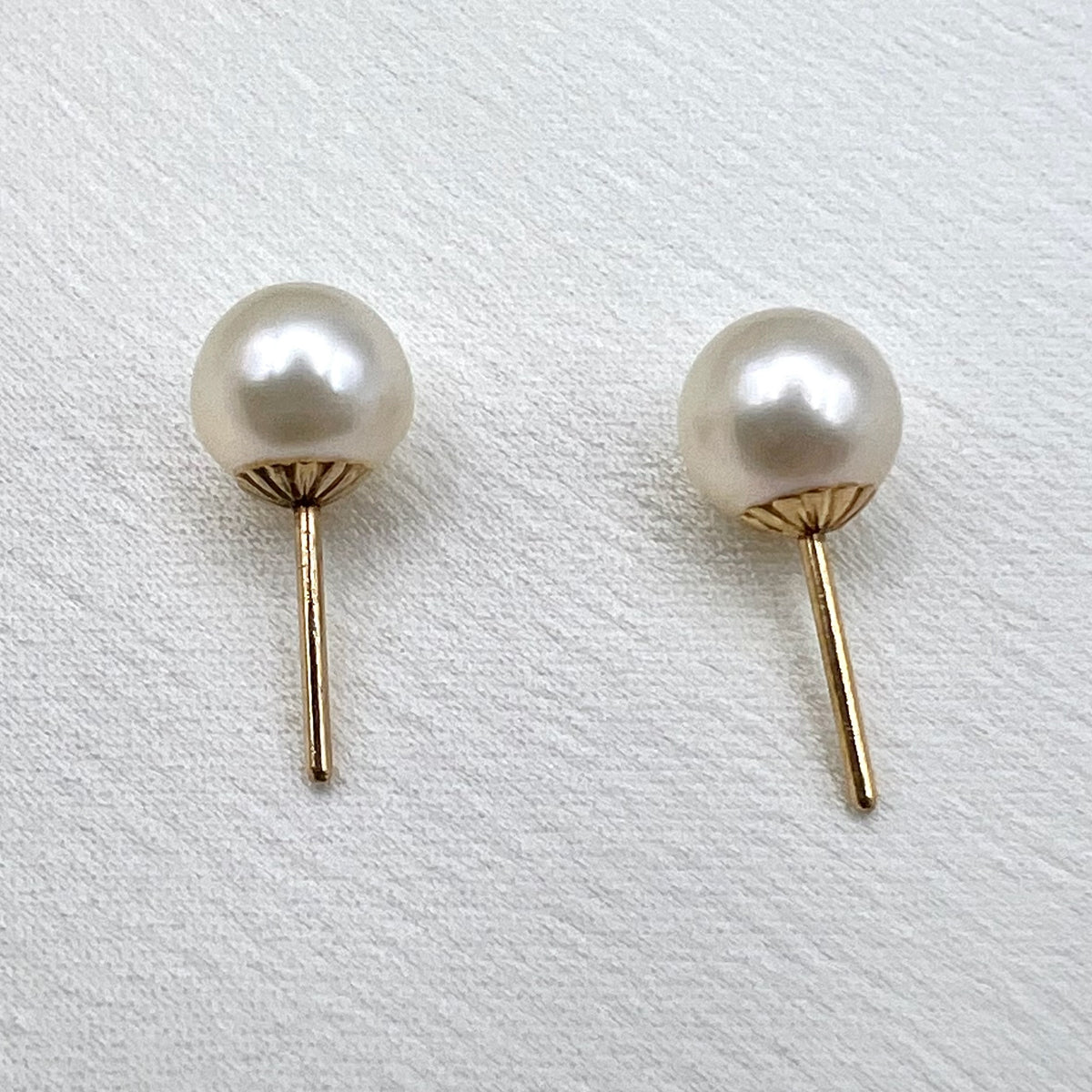 18K Yellow Gold Cultured Pearl Stud Earrings