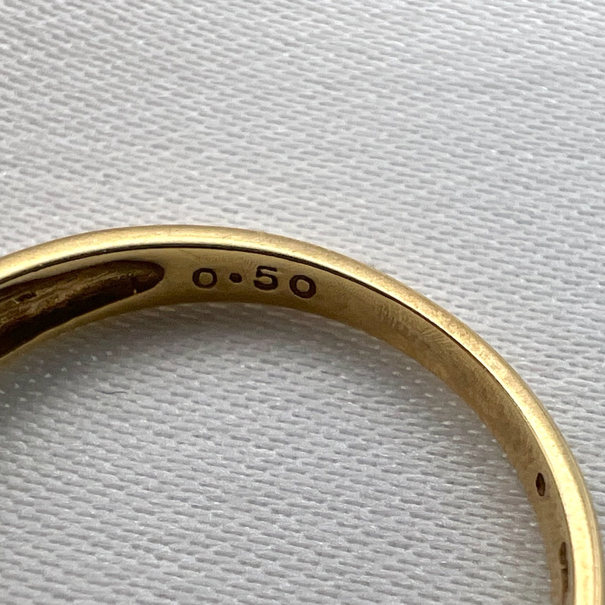 18K Gold 0.5 cttw Diamond Band - Stacking Ring