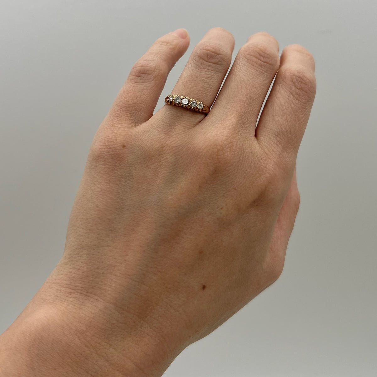 18K Diamond 5 Stone Ring - Scrollwork Graduated Setting