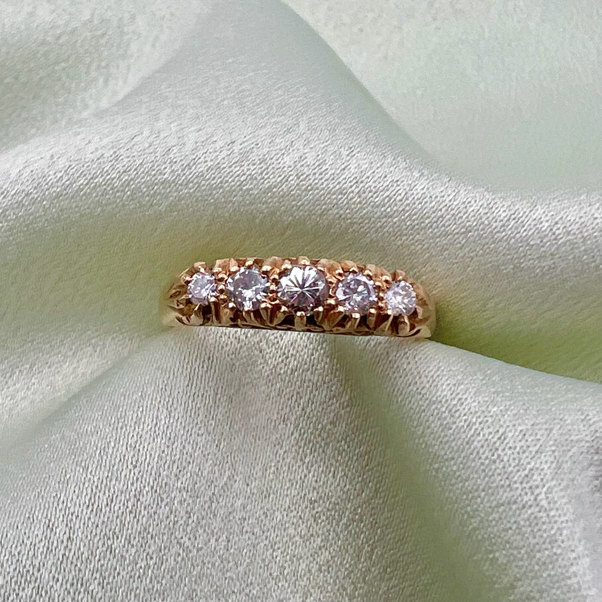18K Diamond 5 Stone Ring - Scrollwork Graduated Setting