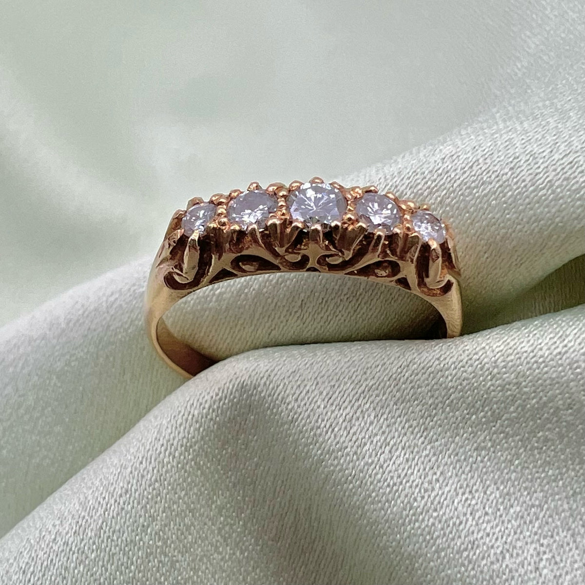 18K Diamond 5 Stone Ring - Scrollwork Graduated Setting