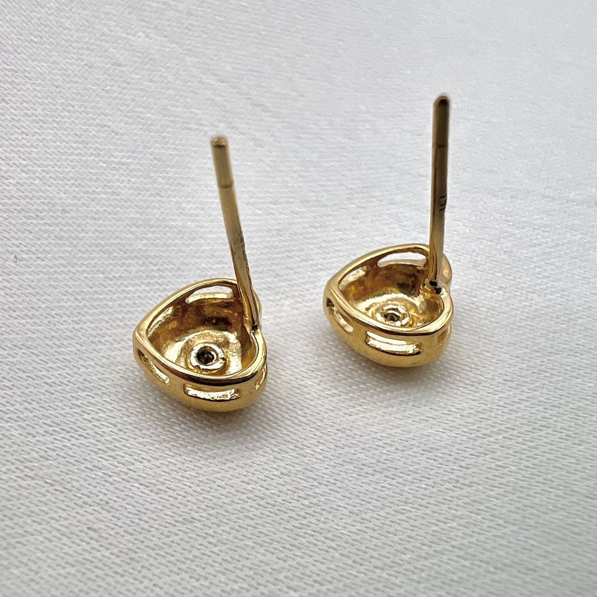 9K Gold and Diamond Heart Stud Earrings - UK Hallmarked