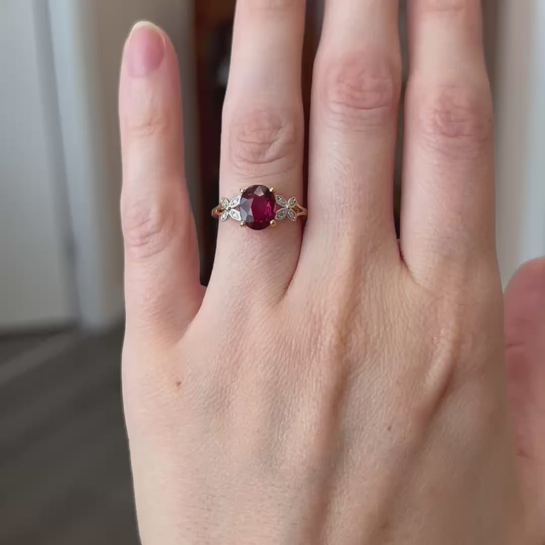 10K Gold Garnet and Diamond Ring - Size 6